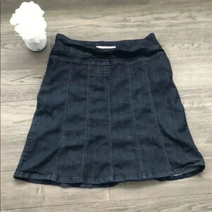 🌸3/$30🌸contrast | Stretchy vintage  jean skirt